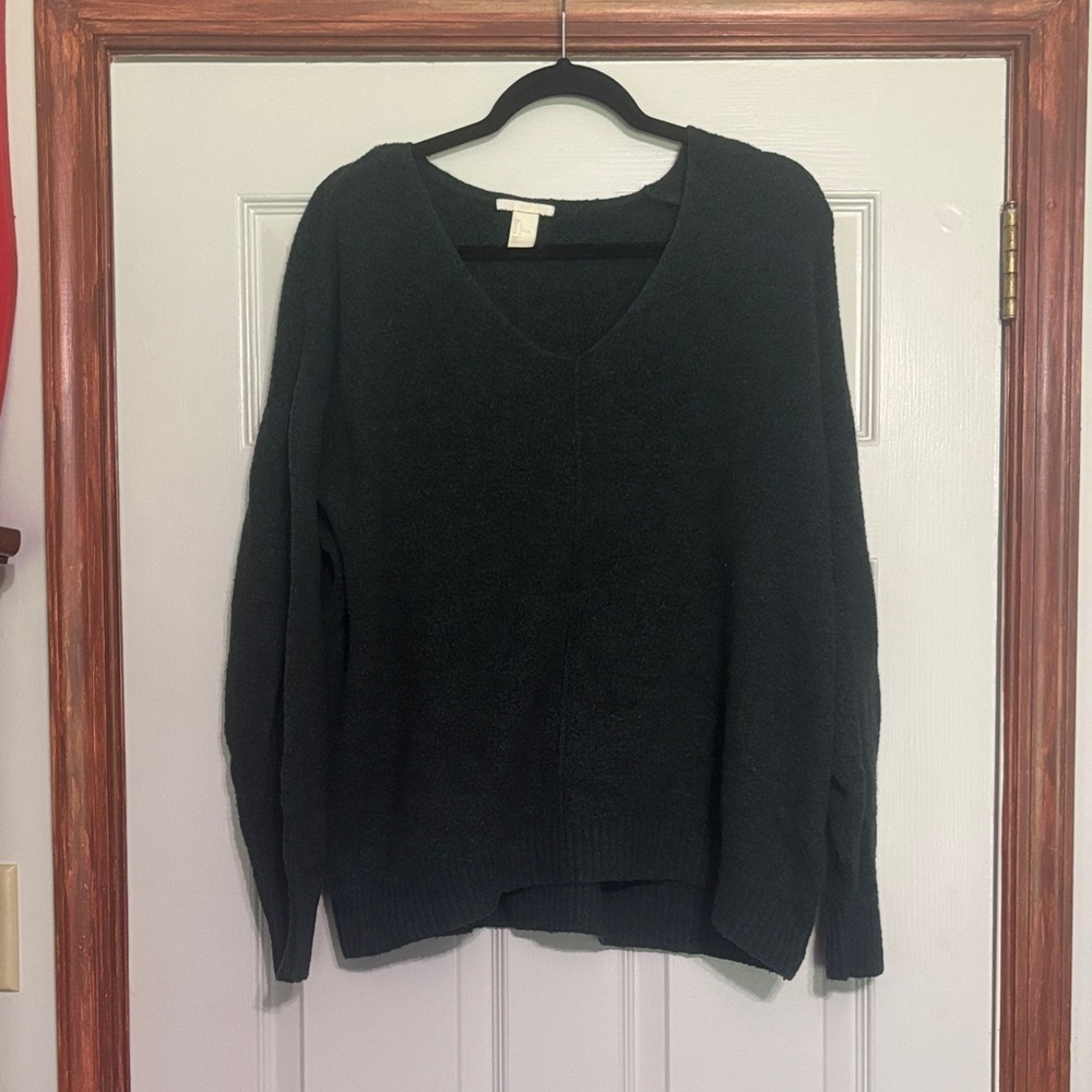 H&M Women's Dark Green V-Neck Sweater